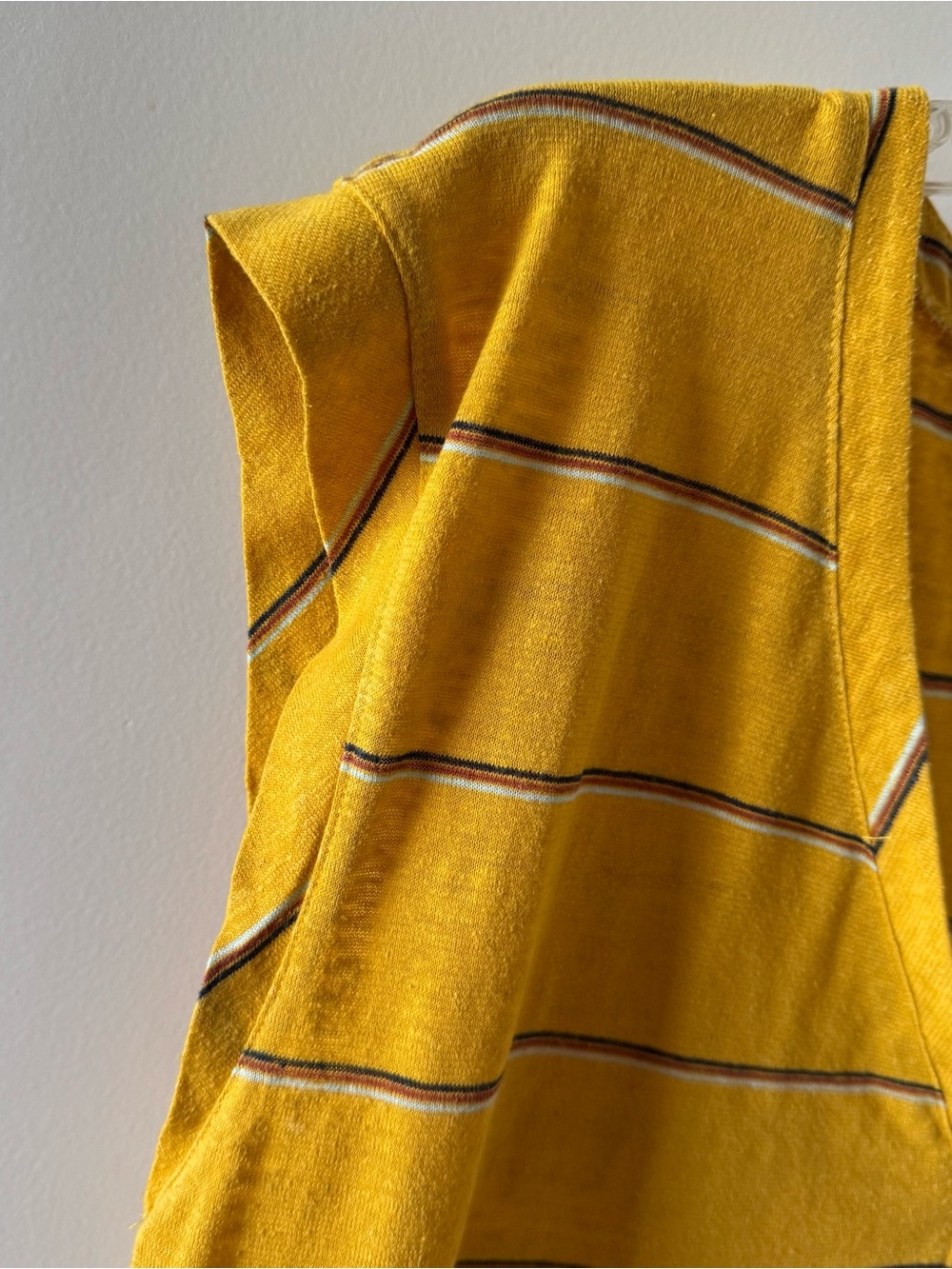 Prana tee shirt - Picture 3 of 10